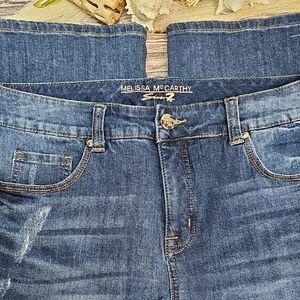 MELISSA McCARTHY SEVEN7 SLIMMING DISTRESSED STRETCH DENIM JEANS